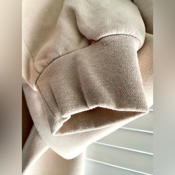 NWT Belk Cream NASA Graphic Women's Crewneck Sweater - Picture 6 of 9